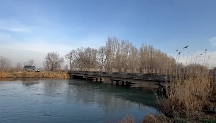 На альтернативной дороге Бишкек—Кант—Ысык-Ата построят новый мост