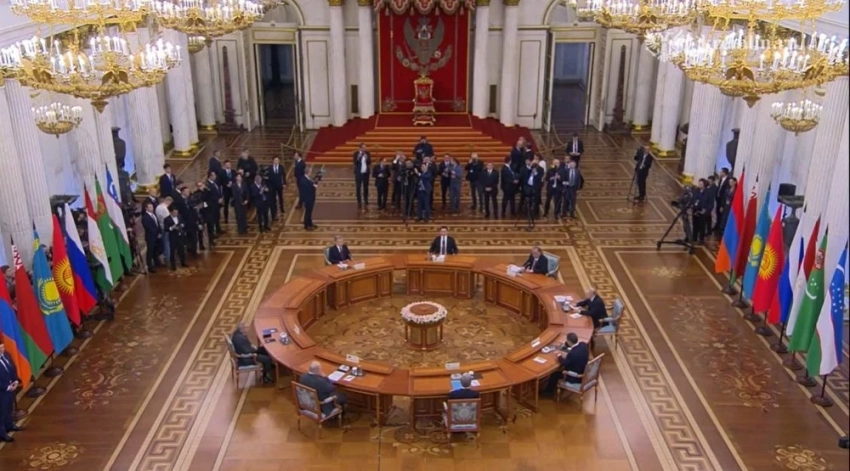 В Санкт-Петербурге проходит неформальный саммит СНГ
