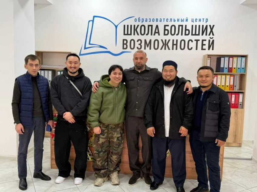 Основатель фонда «Ильшат» Анвар Маметов посетил «Школу Больших Возможностей»