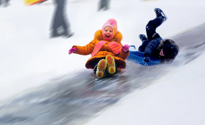 Зимние развлечения и безопасность: врач рассказал, как защитить детей