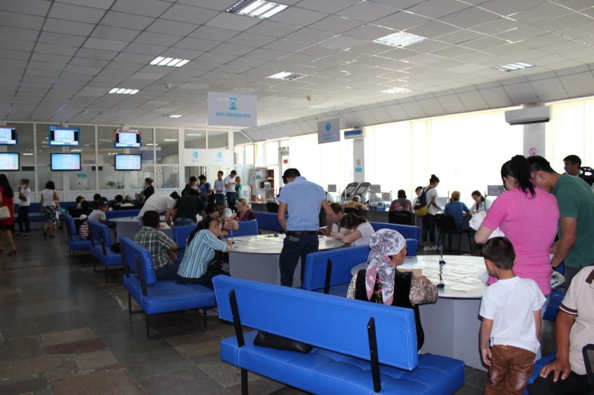 В Кыргызстане с 1 по 11 января 2026 года ЦОНы работать не будут