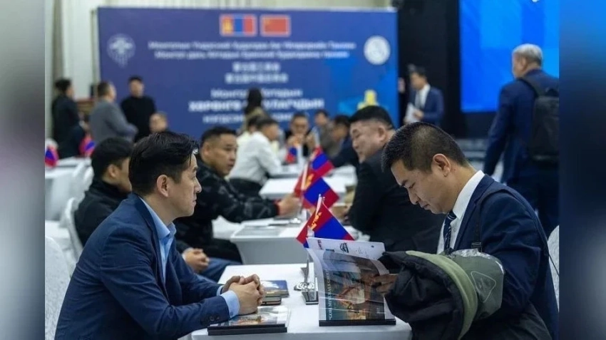 Монголия и Китай совместно провели круглый стол, на котором обсудили торговое и инвестиционное сотрудничество