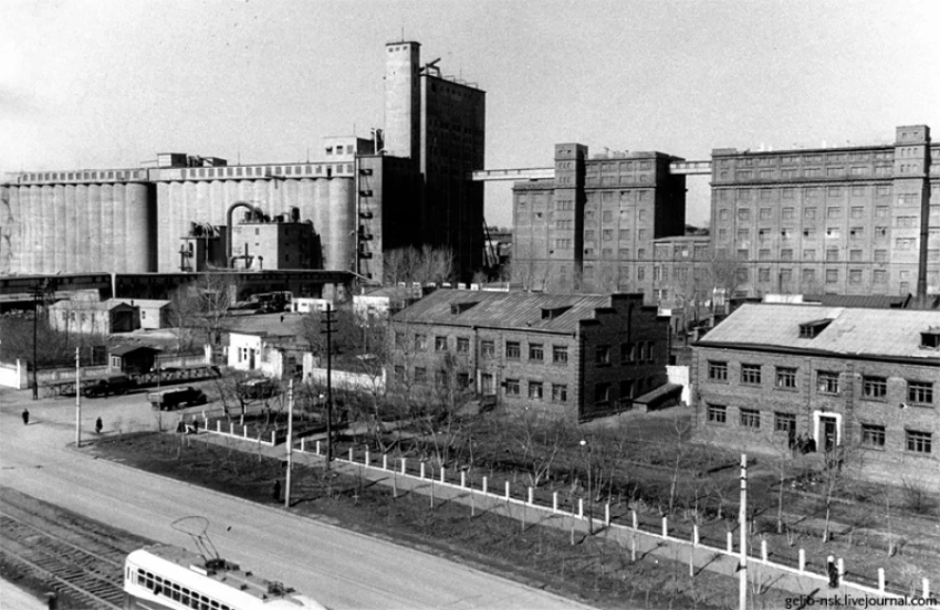 Что строить в Бишкеке: квартиры или заводы?