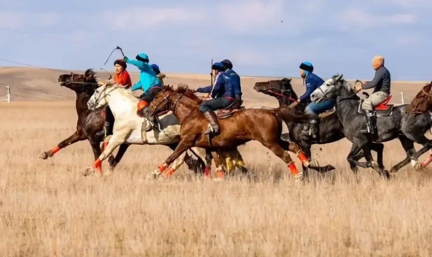 В КР выберут "великого игрока кок-бору" и "великую лошадь кок-бору"