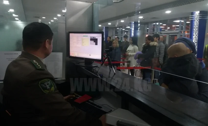 В 2025 году в Кыргызстан въехали почти 21 млн иностранных граждан