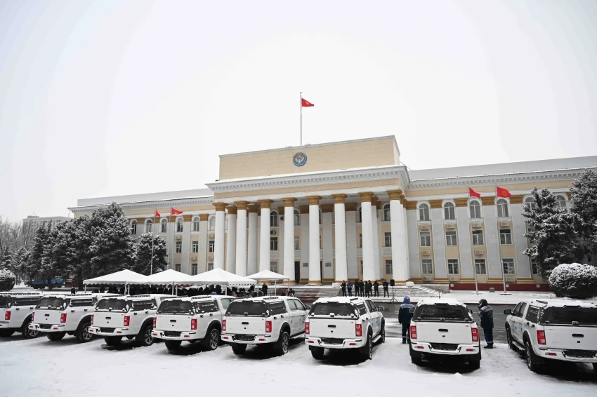 Минэнерго передали 37 единиц спецтехники на 145,8 млн сомов