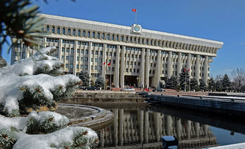 В парламенте отклонили все три версии нового гимна