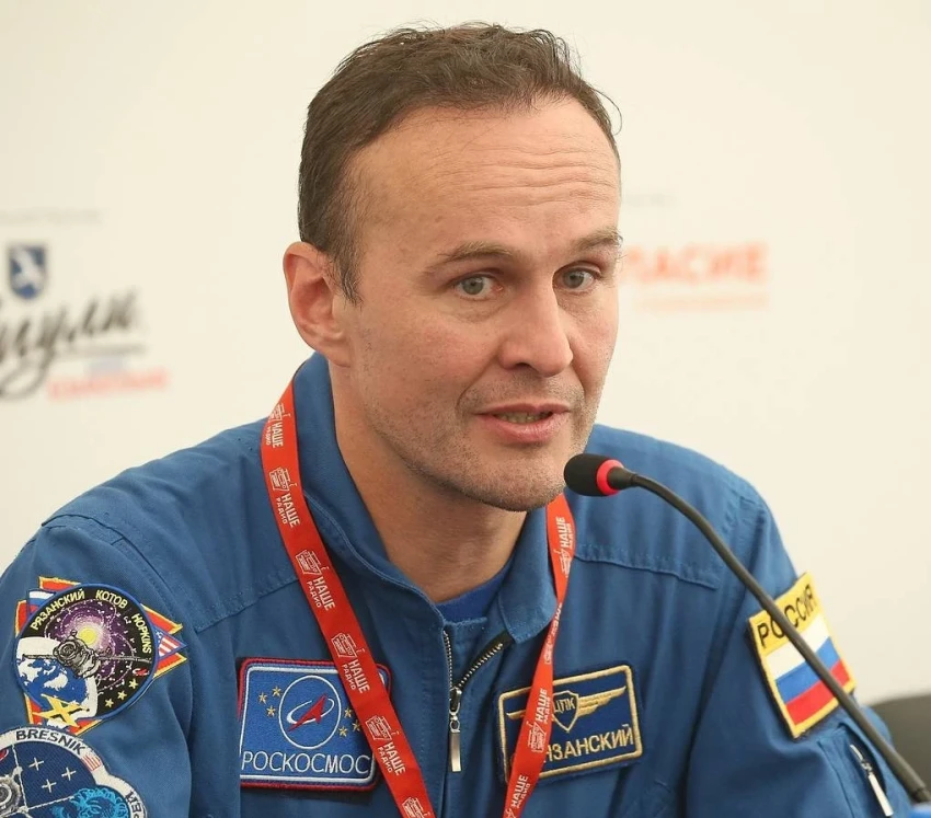 Сколько получают космонавты и астронавты, находясь на орбите?