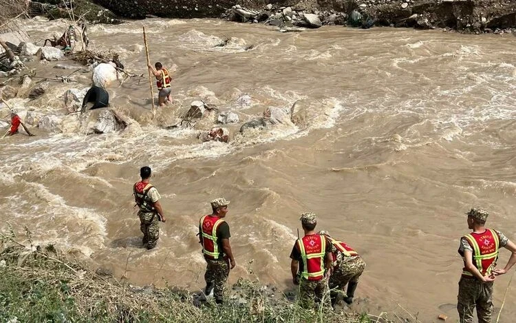 МЧС: 2,5 тысячи семей получили участки, но не переселились из зон риска