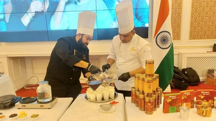 Больше чем напиток. В Бишкеке рассказали о традициях индийского чая