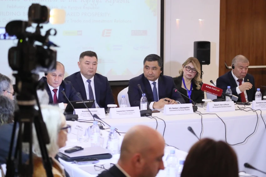 Камбаратинская ГЭС-1 и инвестиции: кабмин КР провел встречу с компаниями из США