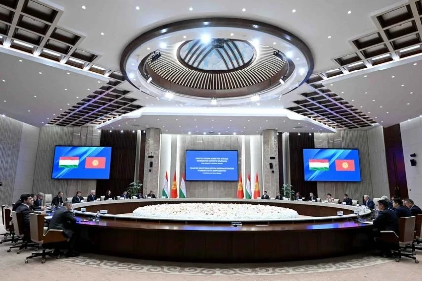 Кыргызстан станет «торговыми воротами» для товаров из Таджикистана в ЕАЭС и ЕС